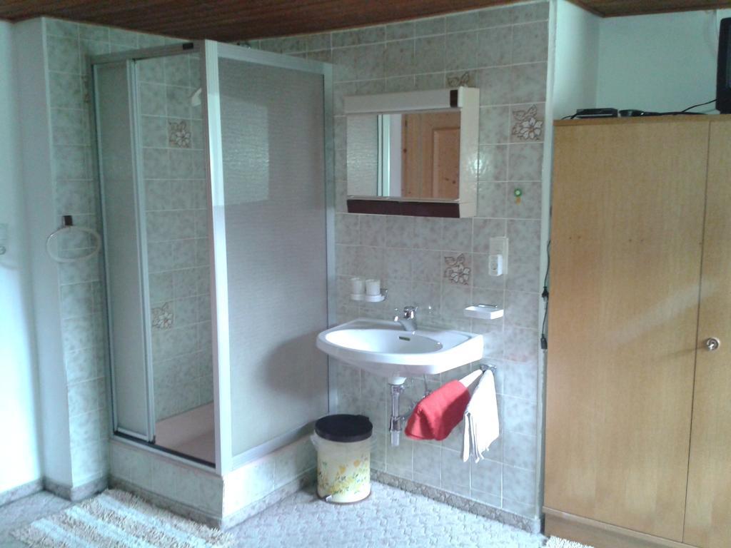 Haus Scholl Acomodação com café da manhã Nassereith Quarto foto